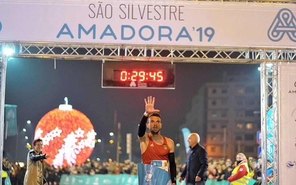 Rui Pinto corre para o quinto triunfo na São Silvestre da Amadora com recorde de inscritos